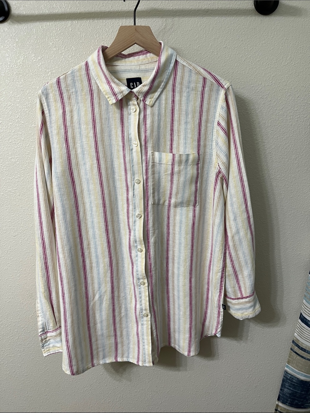 GAP Linen Blend Cream Button-Up Shirt with Pink & Light Blue Stripes